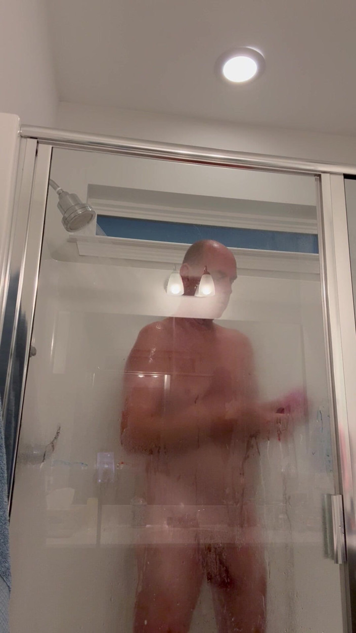 ProfessorPaul: Sprcha a holení