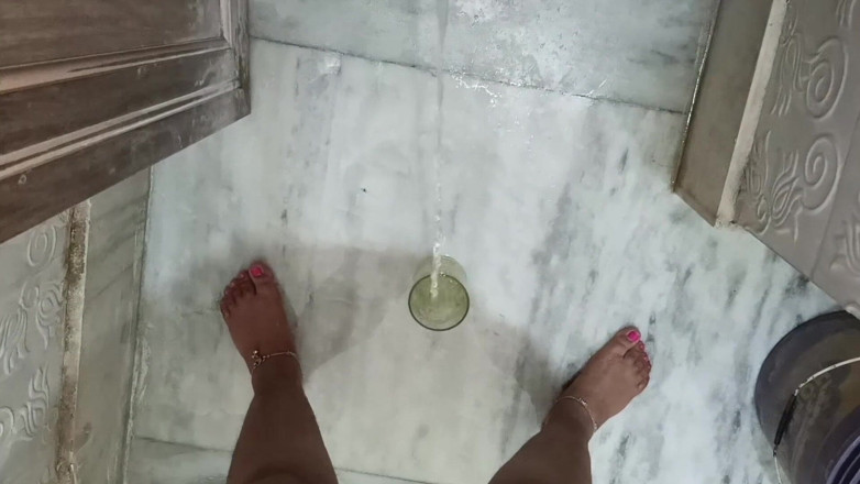 SUDIPABHABHI954: patni mere munh men phuhaar chhor rahi hai