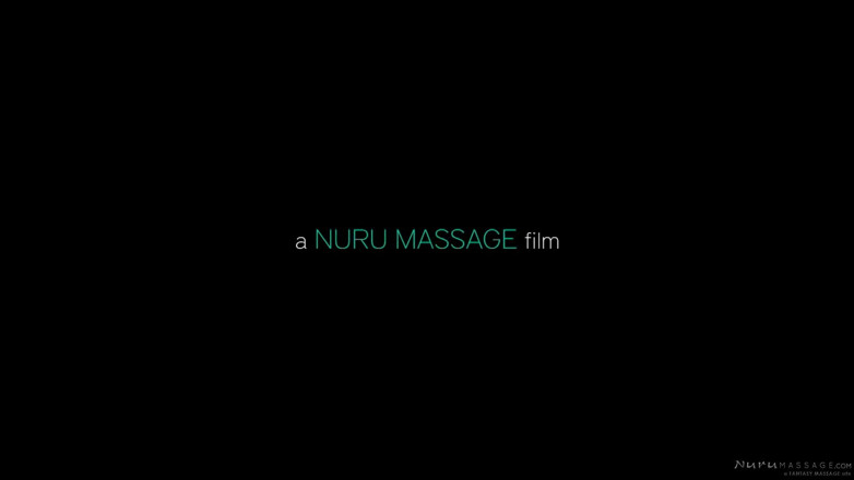 Nuru Massage: NuruMassage - chodne laayak mammi sarah jessie ke saath uska pahli...