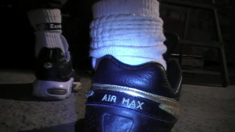Sneaker gay: 육덕 거유녀 따먹기