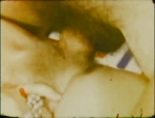 Vintage Usa: A wild hairy vintage pussy!