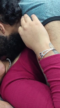 Buscador de besos de cuello caliente lamer con frotar coño