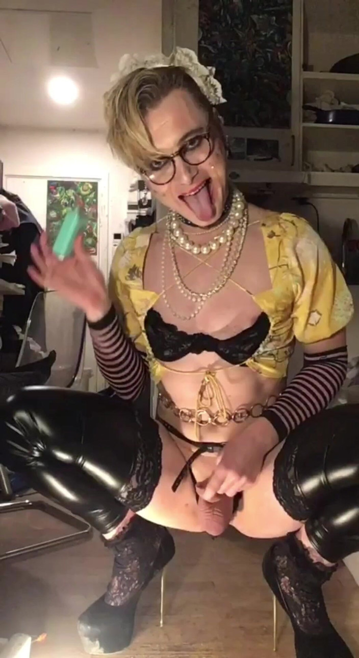 Sissy Cindy Slut: Jessy Brinch Adore Son Gode Grosse Bite Noire