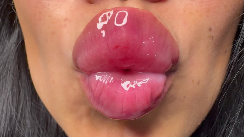 Asmr_mouth: Gozada branca como Meu Lipgloss