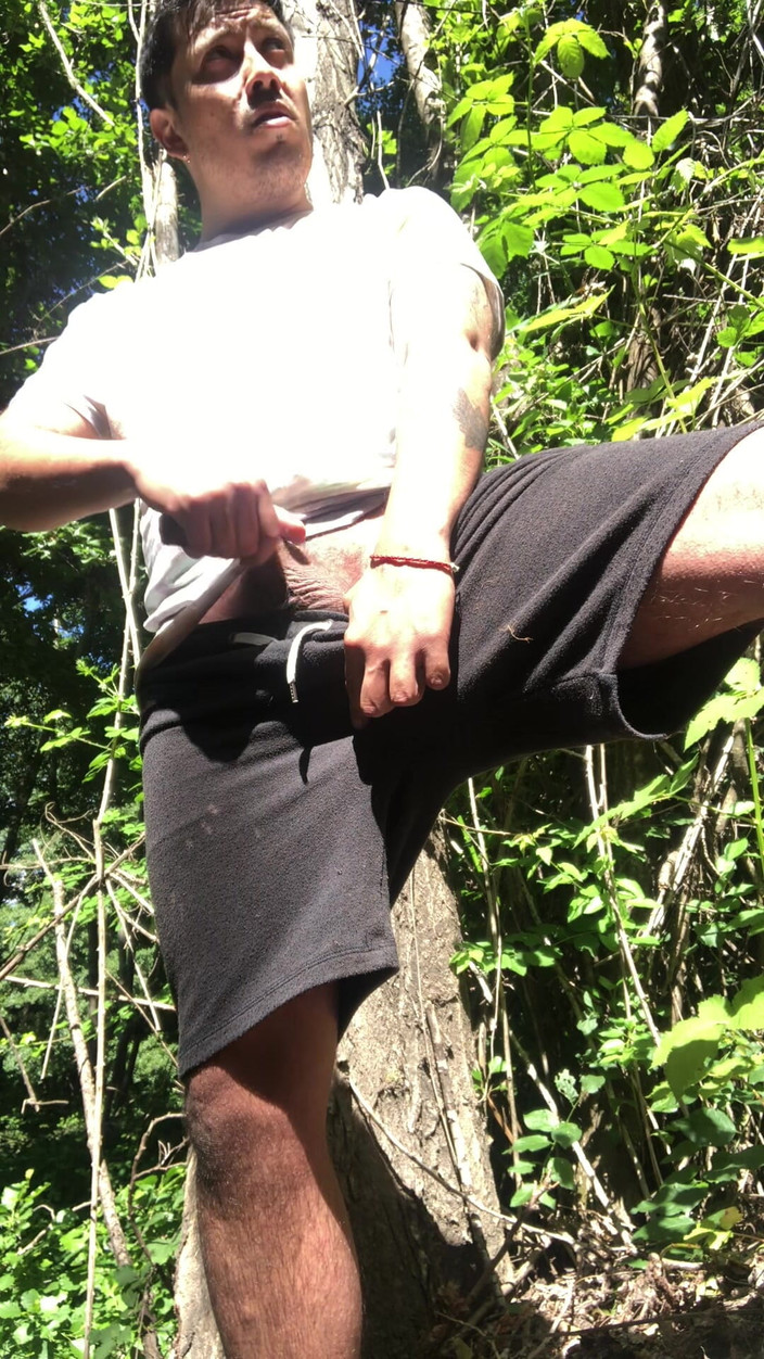 Hardnoisex: POV In The Woods - Niềm vui ngoài trời hoang dã