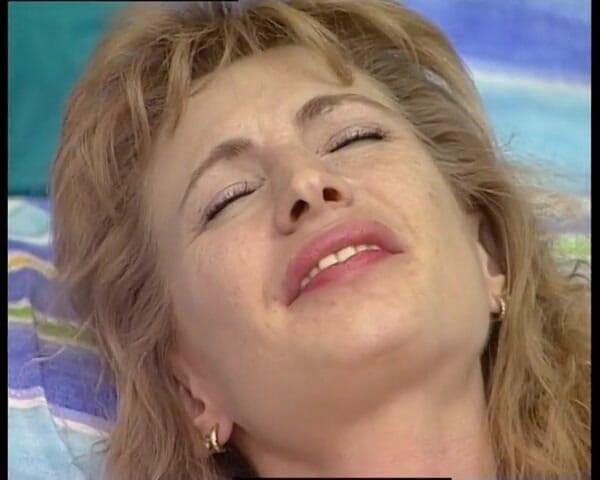 GERMAN PORN CLASSICS: Donas de casa alemãs Pissy