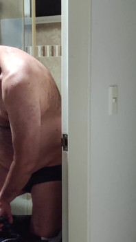 가라바와 올프와 샤워하는 톰을 엿보기