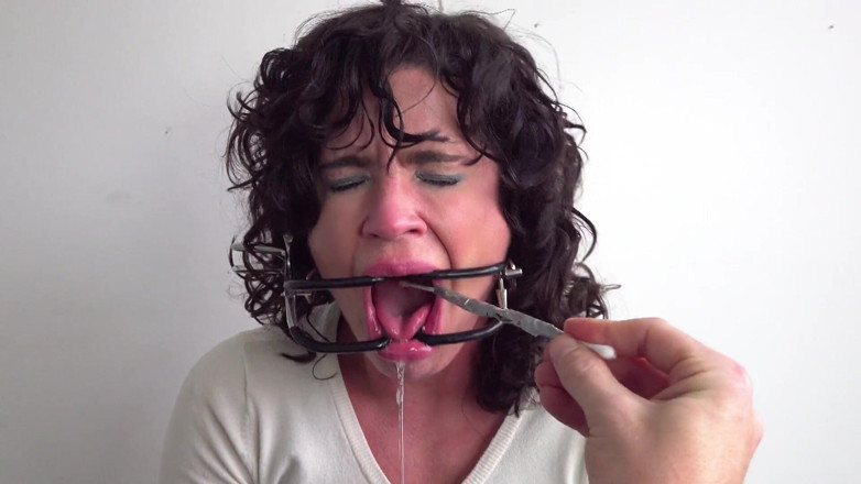 Sammi Starfish: Covid test gag reflex