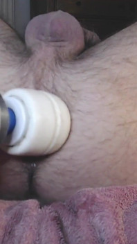 Wiele orgazmów analnych i sperma z dildo wibratora