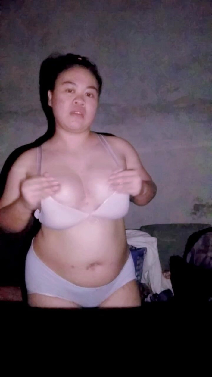 CumOnMeth: Jestem napalona i chcę się pieprzyć