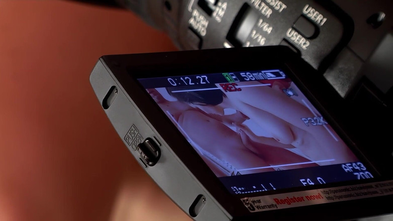 Casting GIRLS AND FIRST PORNO: Trío cornudo al aire libre follando duro con enormes pollas -...