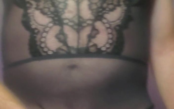 Fantasies in Lingerie: Me encanta usar mi lencería sexy y acariciar 3