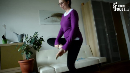 Czech Soles - foot fetish content: Past na myši a POV Mučení nohou velké nevlastní sestry