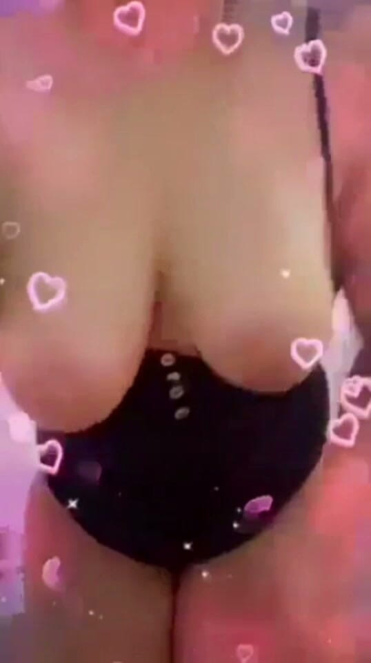 Mahdi Noureddine: Arab Women Dance and Fuck