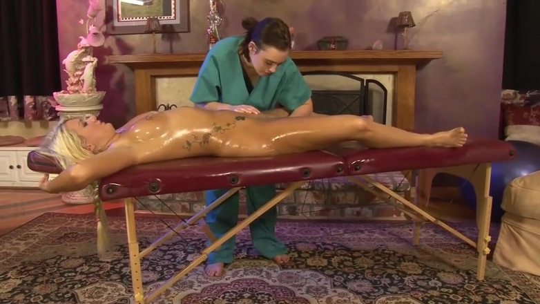 Lesbian Illusion: Lesbian masseuse fucks a sexy blonde client with a strapon