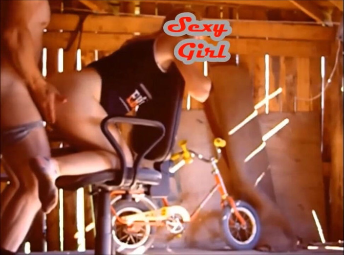 StrongSrg: Quickly fucked his wifes girlfriend in the garage
