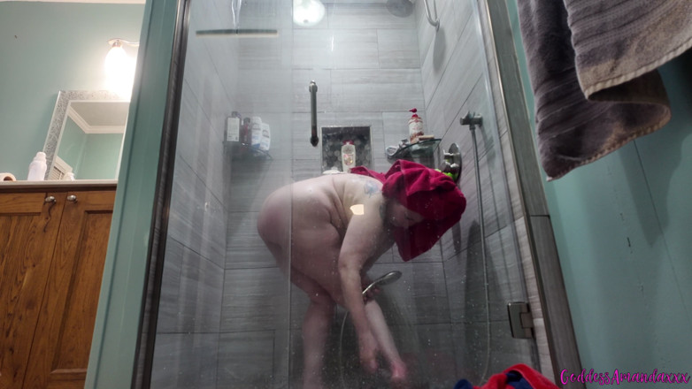 Goddess Amanda: Sexy Grandota Amanda Provoca En La Ducha