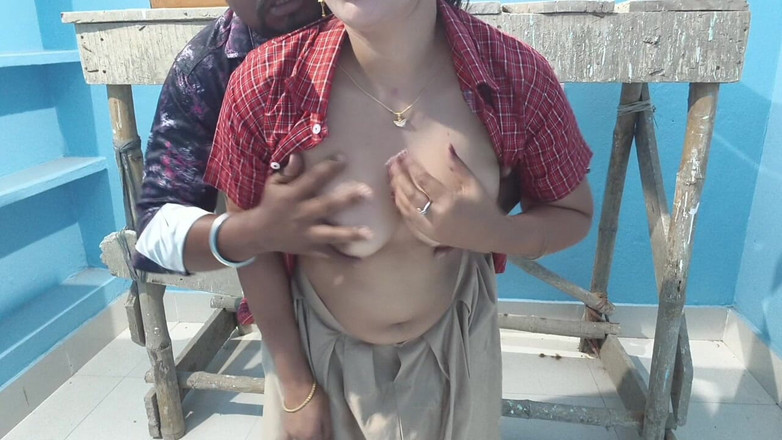 Sona bhabhi: Il mio migliore amico mi ha scopato duramente quando siamo...