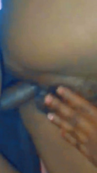 Video porno de una joven de solo 18 años - porno gratis