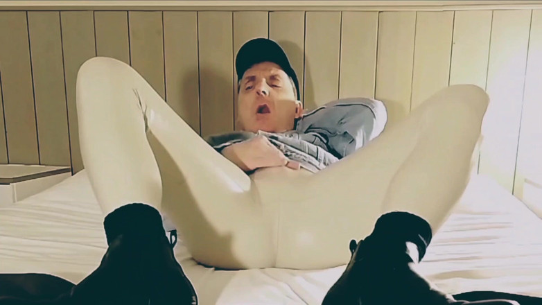 Joy Stardust: Esposizione a Carno