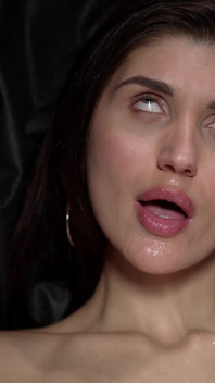 Tight Pussy Gets Lots of Orgasms Playing 1 on 1 with the Camera