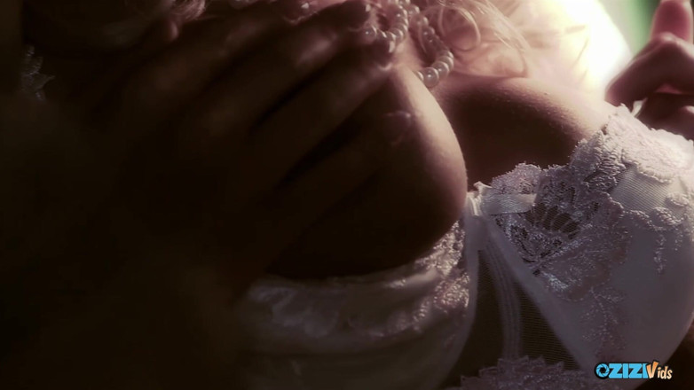 Zizi Vids: His Attention Is on Her Only and That Sweetly Beckoning...