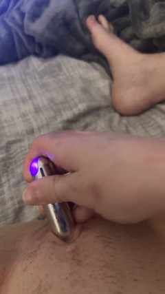 Kylie Hart: Vibratore clitoride da provare a far squirtare Kylie