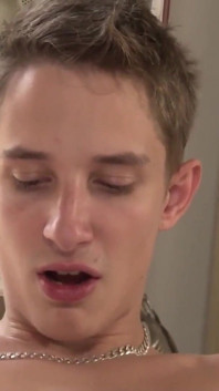 Exclusive video Bareback: Sexy gay guys enjoy sucking cock