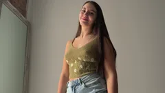 Am futut sora vitregă și ejaculare în pizdă, dar a fost o greșeală... Ea nu a spus că este un tatuaj temporar
