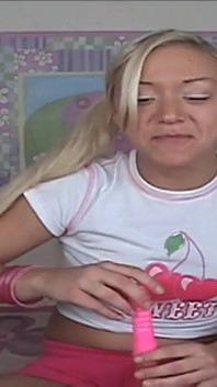 Lil Lexy Blows Bubbles and Masturbates Her Teen Pussy