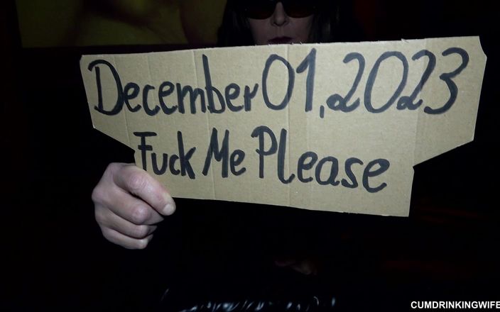 Cumdrinking Wife: Гэнгбэнг в порно кинотеатре, пока муженек остается дома