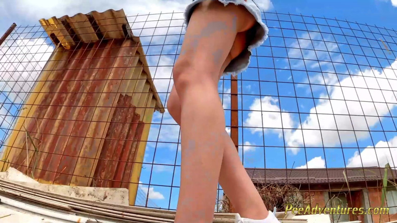 Pee Adventures: Sexy brunette trying hard to pee