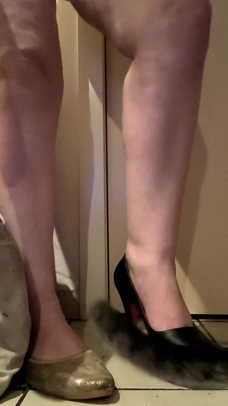 Fuckevelien: Diversão mensal cortando