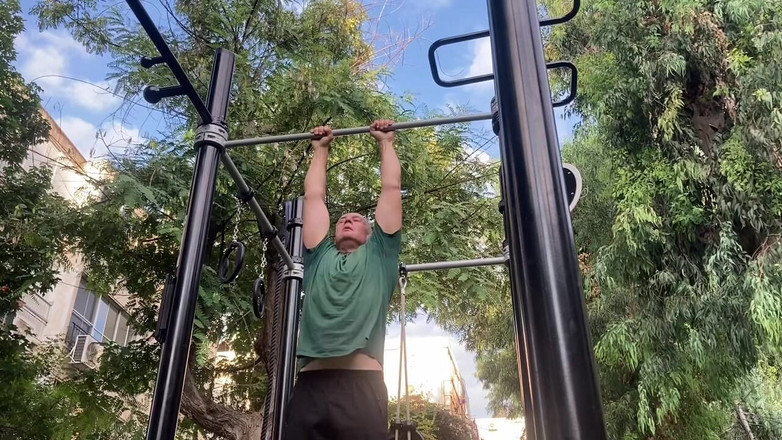 Alex Igogo: Napumpuju se a půjdu si honit.