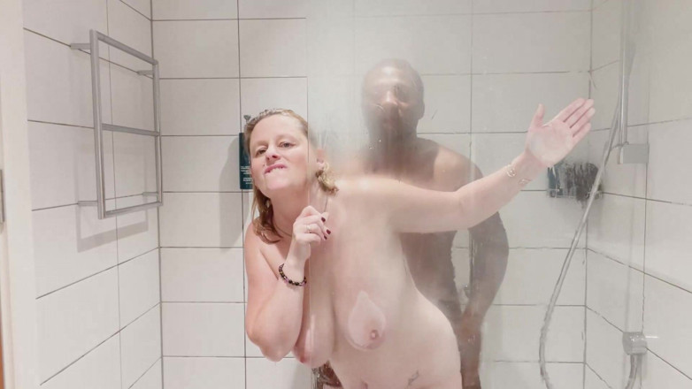 Marie X: マリーの吸い込みとセックス 黒人のチンコ