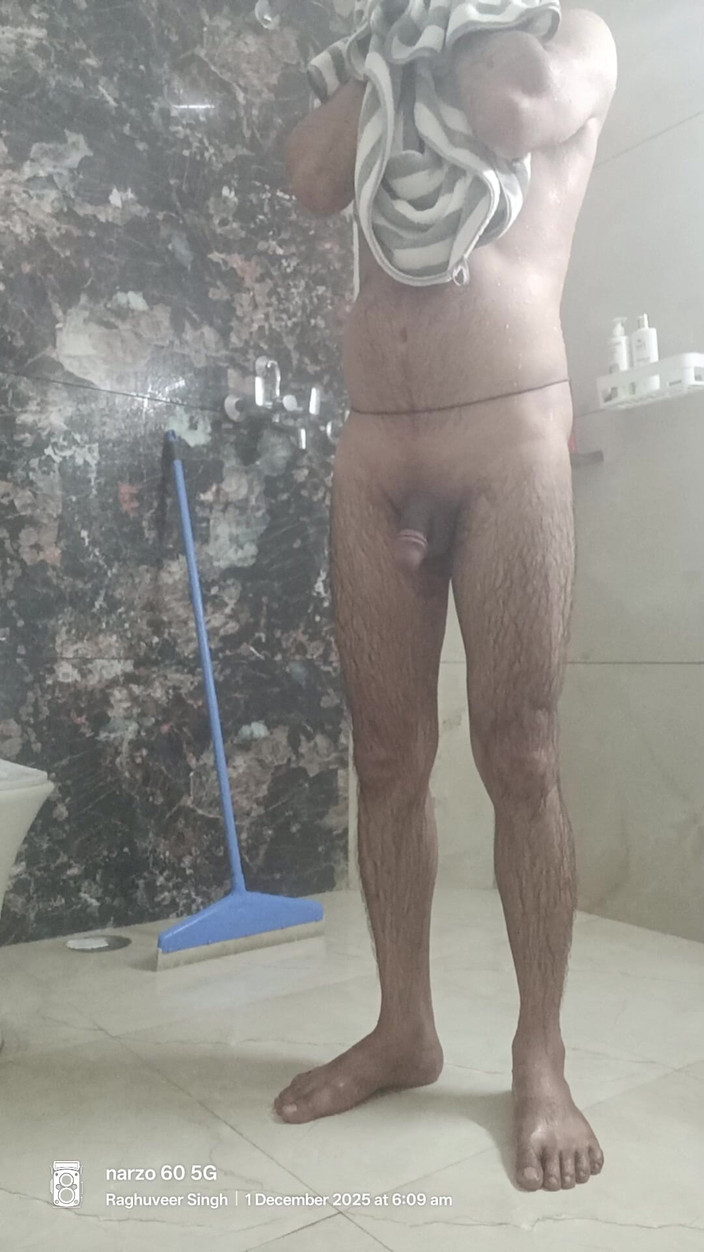 Rajasthani-old-lover: Il patrigno ufficiale di polizia indiano viene in doccia