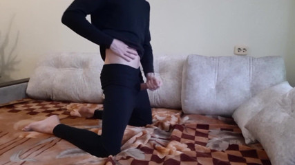 AlexRusFun: Teen Nga sục con cu to của anh ấy và móc...