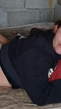 Anale duro sulla ragazza incinta non riusciva a trattenerlo e ha iniziato a implorare