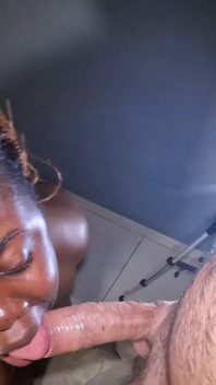 Big Natural Tits Ebony Blowjob
