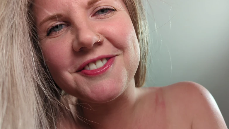 Housewife Ginger: Bts Blowjob and Fuck