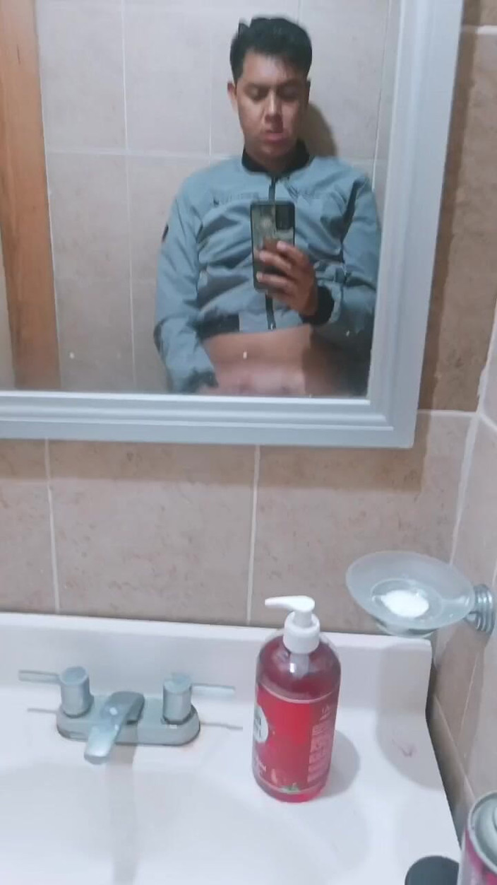 Ale Palomares: Primera Masturbación Del año