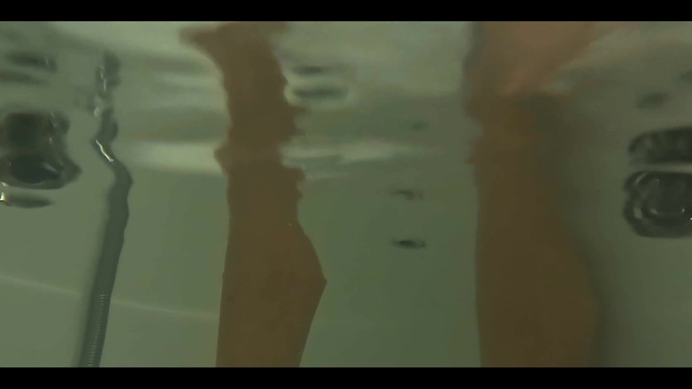 Crazywifeslut: Lol Am testat cât de impermeabil aparatul meu de fotografiat