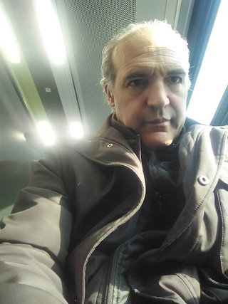 Setesesso7: Chcaní, sprcha a masturbace před odchodem do práce.