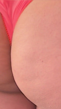 Une camarade de classe universitaire sexy au cul énorme - vidéo maison réelle - léchage de chatte et pipe profonde chez moi