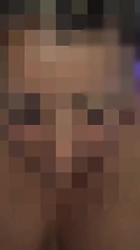 Napalona blondynka indianka daje pasierbowi loda i pieprzy go podczas jazdy