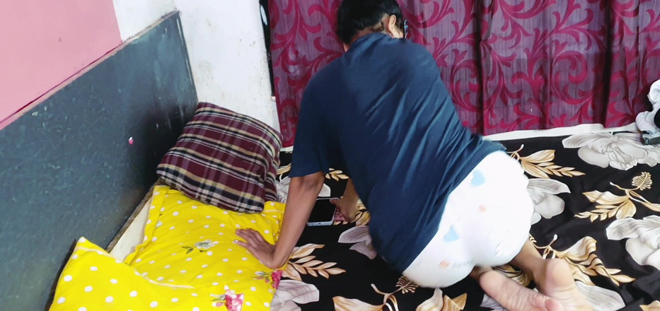 Desi_partycapal: Pooja mengira ini seks, tapi lihatlah.