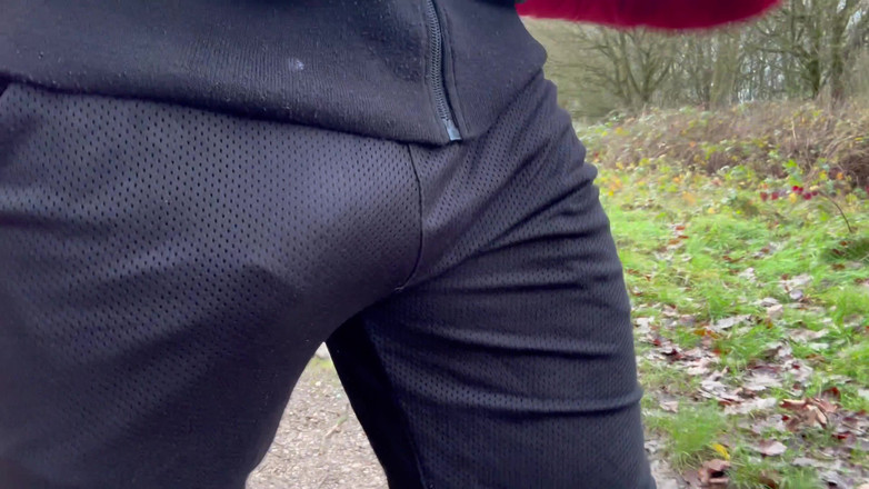 MrMagicDevil: तो, मैं अपने छोटे, कमांडो पर डाल दिया, और एक टहलने के लिए बाहर चला गया ।