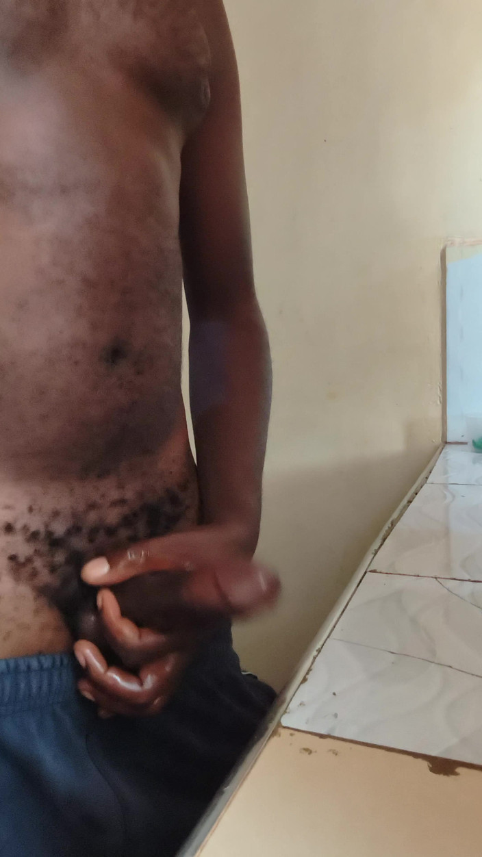 Kenyandick: Solo Boyfriend Jerking His Hard Dick Early in the Morning...