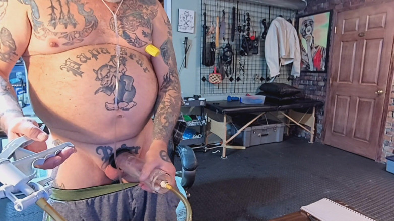 City hog: Bent over pumping