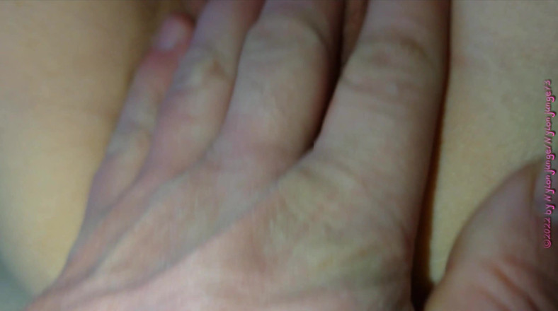 NylonjungeCarmen: Horny visit to grandma 4 Rosette fingers